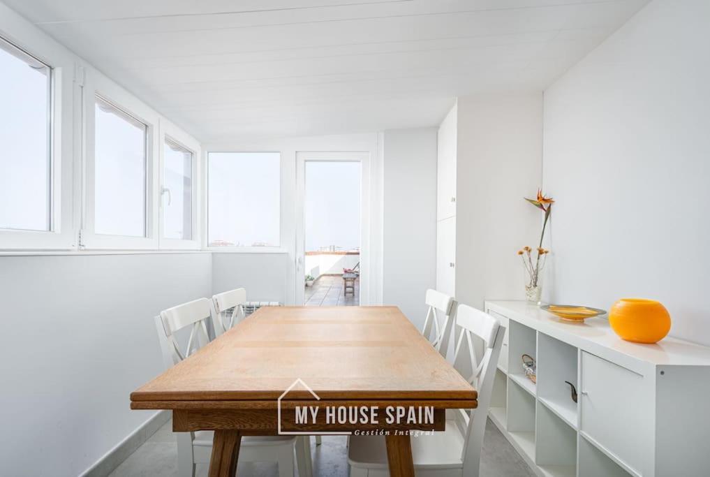 Myhousespain - Atico Con Gran Terraza En Gijón